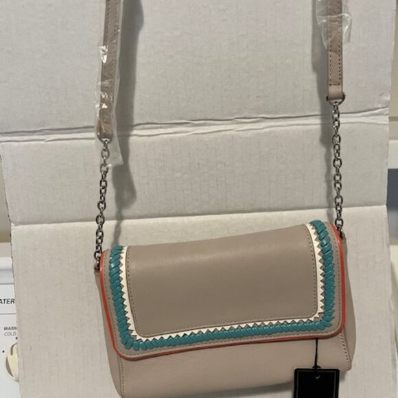 BCBGMaxAzria designer shoulder bag. - Picture 4 of 4